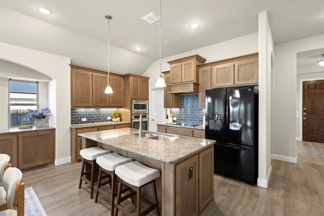 199 Mockingbird Drive, Waxahachie, TX 75165