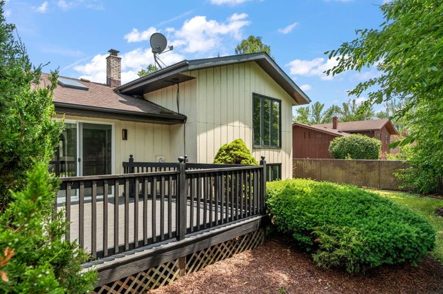 9612 Walnut Drive, Munster, IN 46321