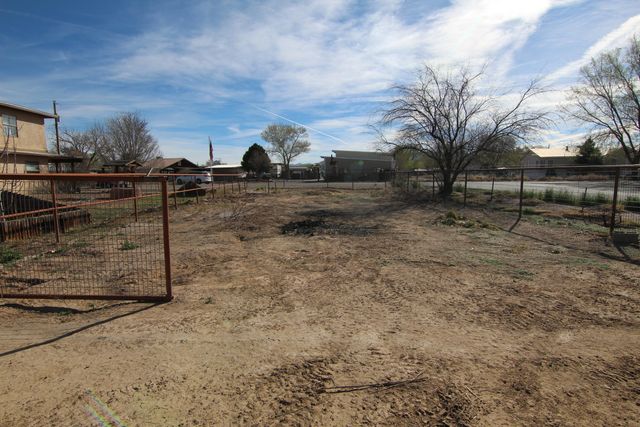 35 Jerome Road, Los Lunas, NM 87031
