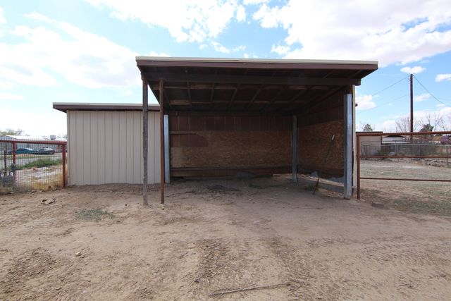 35 Jerome Road, Los Lunas, NM 87031