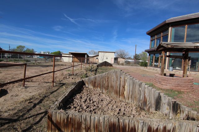 35 Jerome Road, Los Lunas, NM 87031