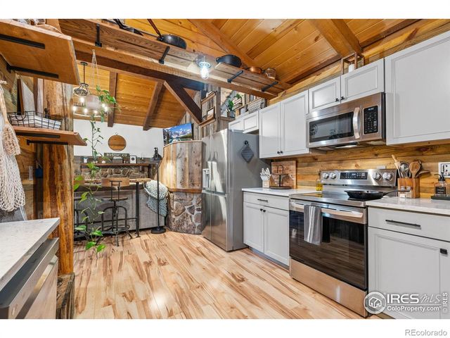 32224 Poudre Canyon Road, Bellvue, CO 80512