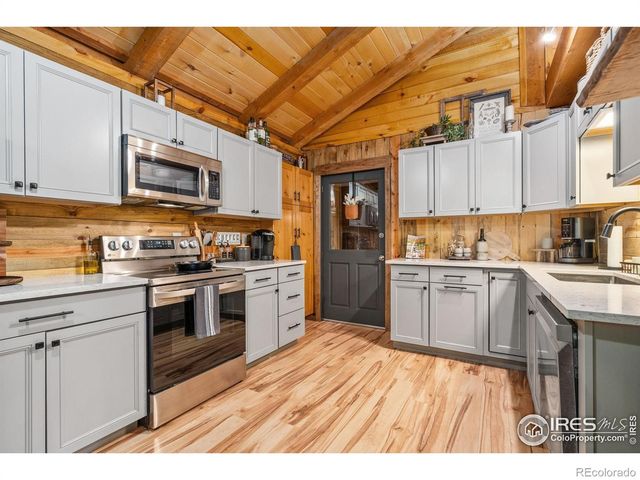 32224 Poudre Canyon Road, Bellvue, CO 80512