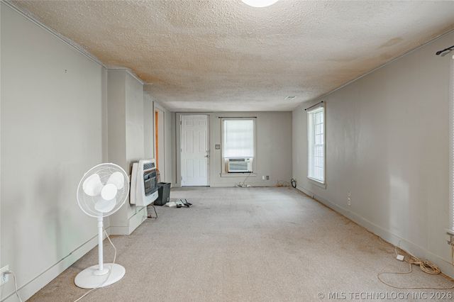 6501 N Quaker Avenue, Tulsa, OK 74126