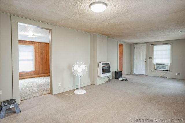 6501 N Quaker Avenue, Tulsa, OK 74126