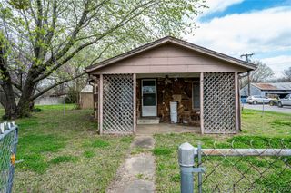 6501 N Quaker Avenue, Tulsa, OK 74126