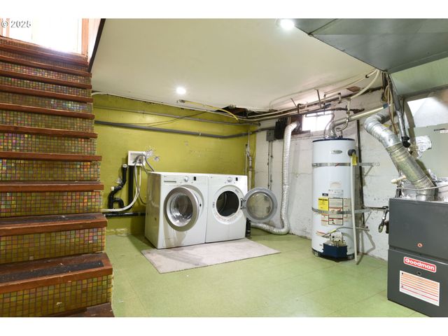 4405 Ne CESAR E CHAVEZ Blvd, Portland, OR 97211