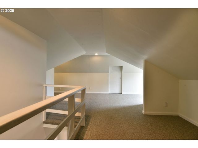 4405 Ne CESAR E CHAVEZ Blvd, Portland, OR 97211