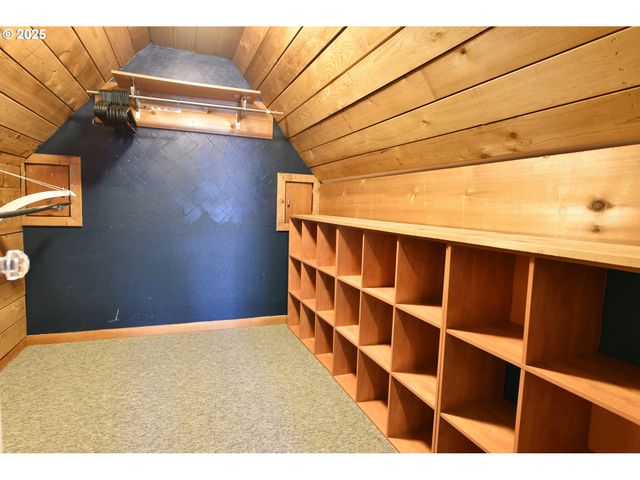 4405 Ne CESAR E CHAVEZ Blvd, Portland, OR 97211