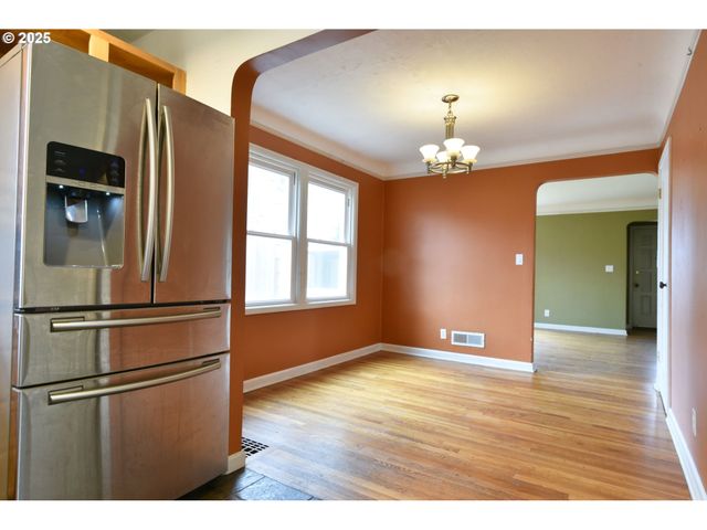 4405 Ne CESAR E CHAVEZ Blvd, Portland, OR 97211