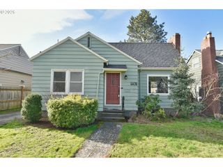 4405 Ne CESAR E CHAVEZ Blvd, Portland, OR 97211