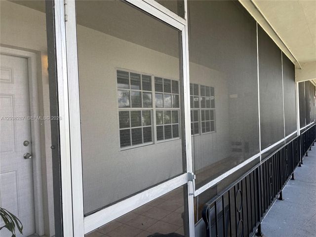 1450 NE 170th Street 305, North Miami Beach, FL 33162