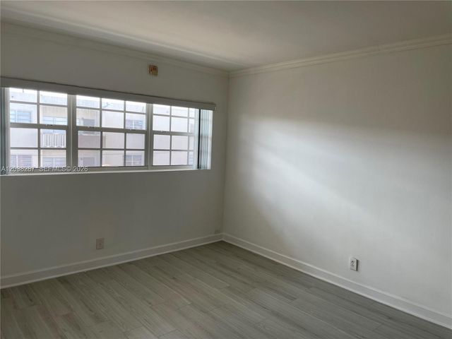 1450 NE 170th Street 305, North Miami Beach, FL 33162