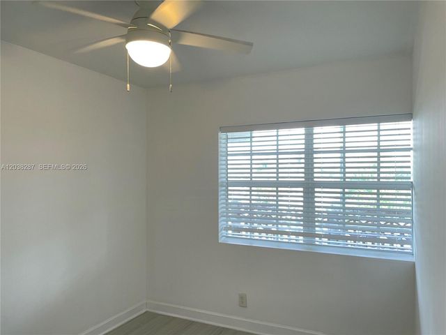 1450 NE 170th Street 305, North Miami Beach, FL 33162