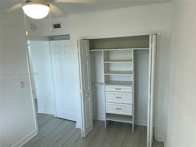 1450 NE 170th Street 305, North Miami Beach, FL 33162