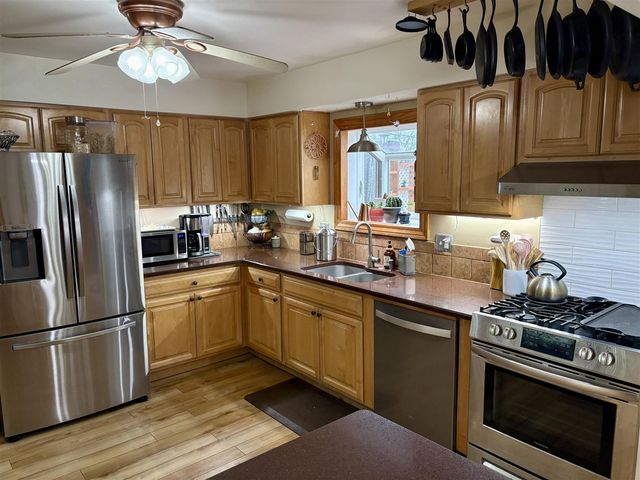 2675 Valley Drive, Ann Arbor, MI 48103