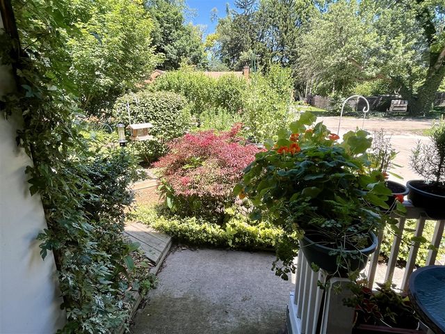 2675 Valley Drive, Ann Arbor, MI 48103