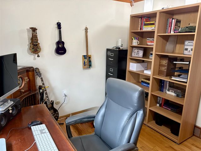 2675 Valley Drive, Ann Arbor, MI 48103