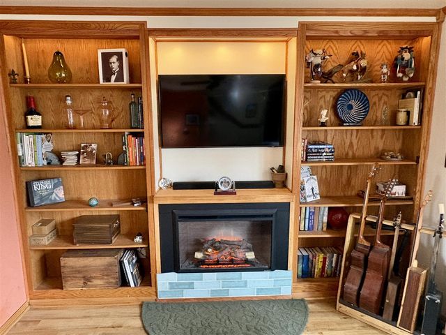 2675 Valley Drive, Ann Arbor, MI 48103