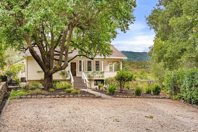2550 Warm Springs Rd, Glen Ellen, CA 95442