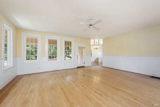 2550 Warm Springs Rd, Glen Ellen, CA 95442