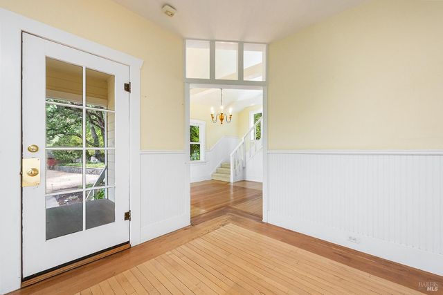 2550 Warm Springs Rd, Glen Ellen, CA 95442