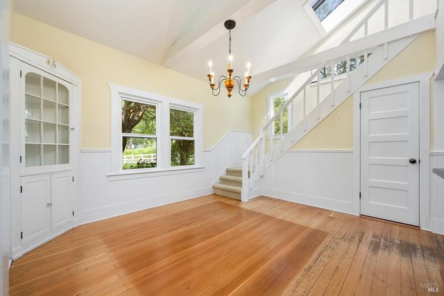 2550 Warm Springs Rd, Glen Ellen, CA 95442