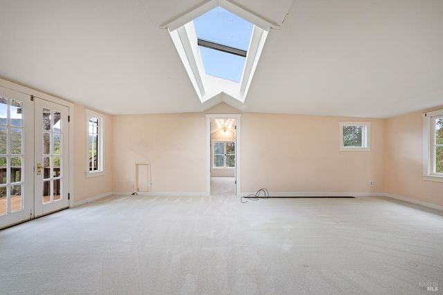 2550 Warm Springs Rd, Glen Ellen, CA 95442