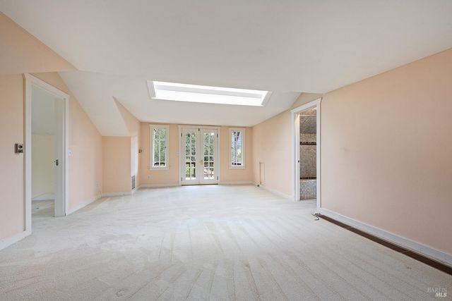 2550 Warm Springs Rd, Glen Ellen, CA 95442