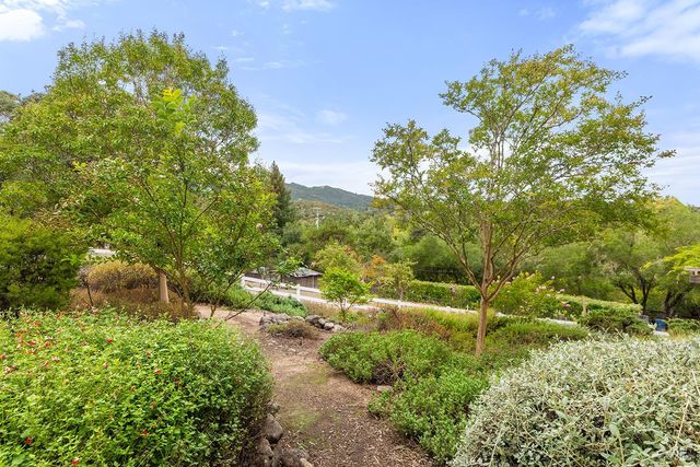 2550 Warm Springs Rd, Glen Ellen, CA 95442