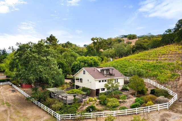 2550 Warm Springs Rd, Glen Ellen, CA 95442