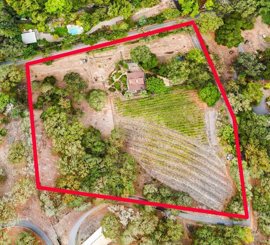 2550 Warm Springs Rd, Glen Ellen, CA 95442
