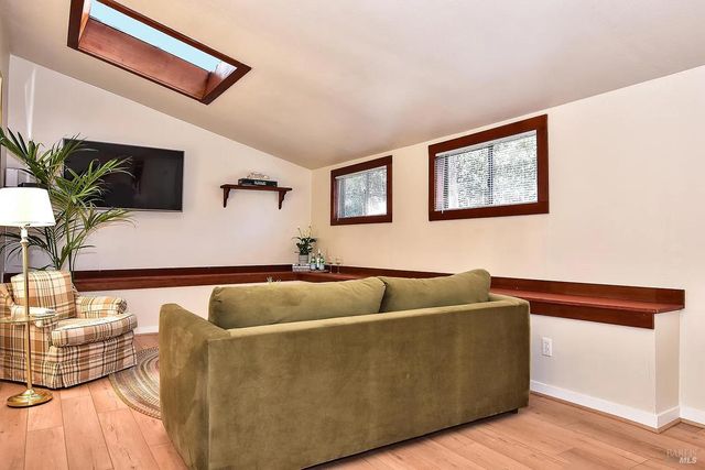 2550 Warm Springs Rd, Glen Ellen, CA 95442