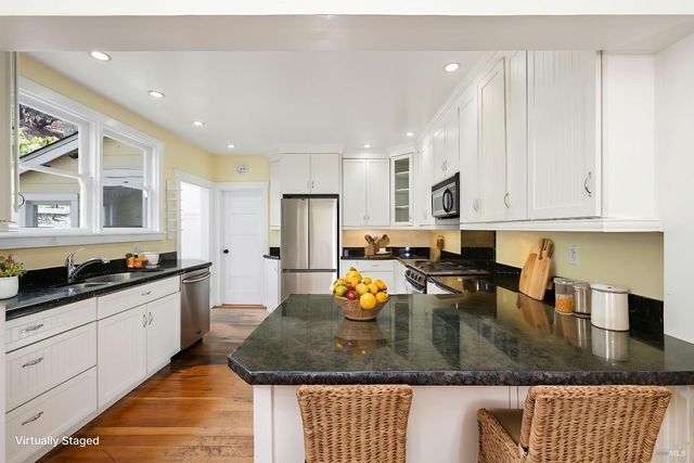 2550 Warm Springs Rd, Glen Ellen, CA 95442