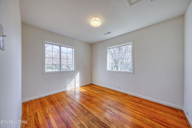 111 W Newkirk Lane, Oak Ridge, TN 37830