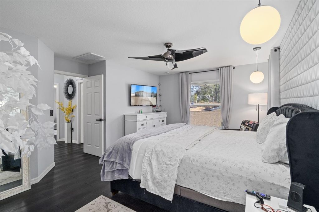 Image 30 of property listing at 11202 HORNED OWL ROAD, Weeki Wachee, FL 34614