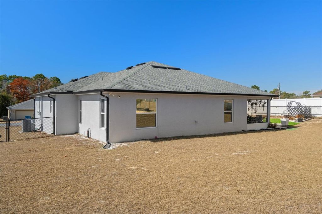 Image 47 of property listing at 11202 HORNED OWL ROAD, Weeki Wachee, FL 34614