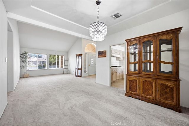 8704 Bridlewood Lane, Bakersfield, CA 93311