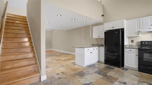 55 David Dr, Lower Burrell, PA 15068