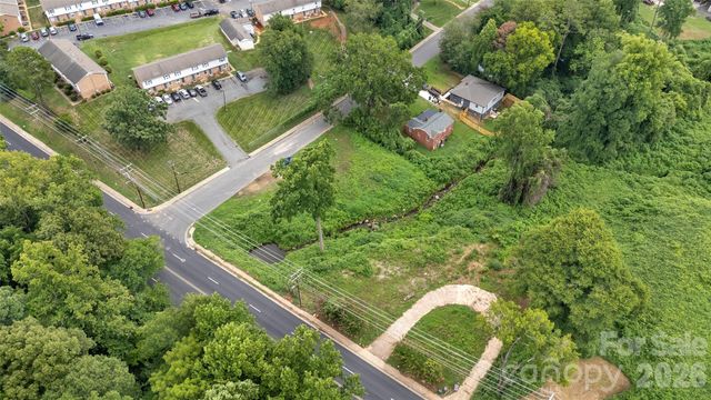 1813 West Boulevard, Charlotte, NC 28208