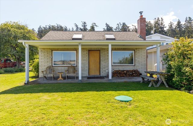 301 Snakelum Point Road, Coupeville, WA 98239