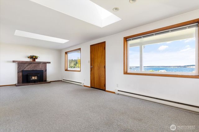 301 Snakelum Point Road, Coupeville, WA 98239