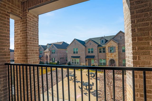 2720 Parkview Place, Lewisville, TX 75067