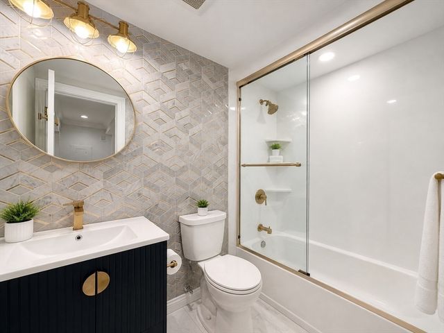 416 Marlborough 102, Boston, MA 02115