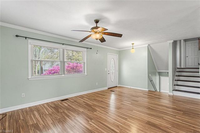 8420 Stanwix Drive, Tobaccoville, NC 27050