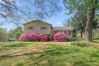 8420 Stanwix Drive, Tobaccoville, NC 27050