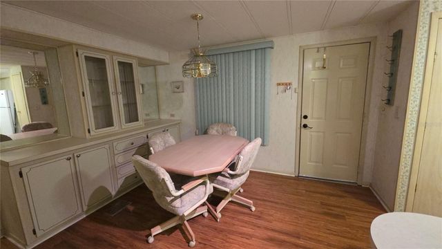 252 PINEWOOD DRIVE, Eustis, FL 32726