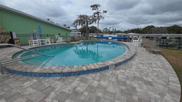 252 PINEWOOD DRIVE, Eustis, FL 32726
