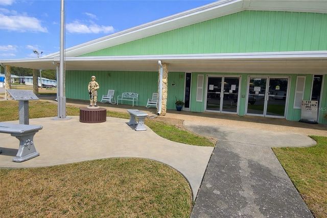 252 PINEWOOD DRIVE, Eustis, FL 32726