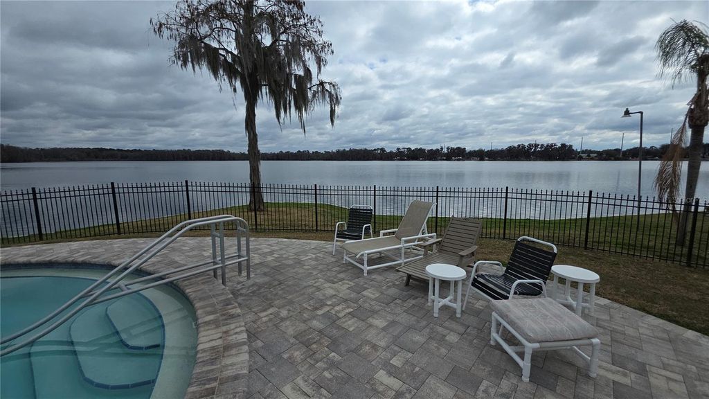 252 PINEWOOD DRIVE, Eustis, FL 32726